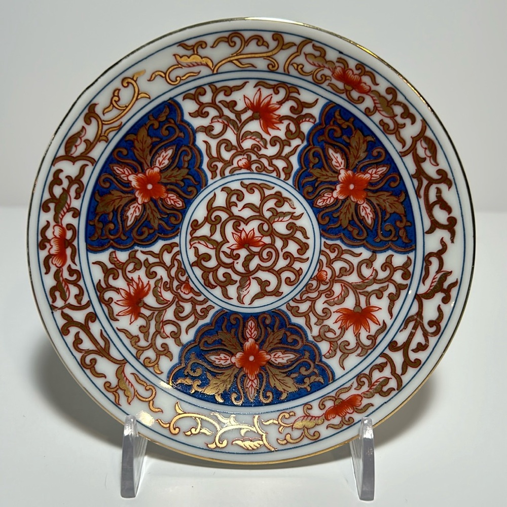 Vintage Japanese Fukusen Original Imari Demitasse Saucer